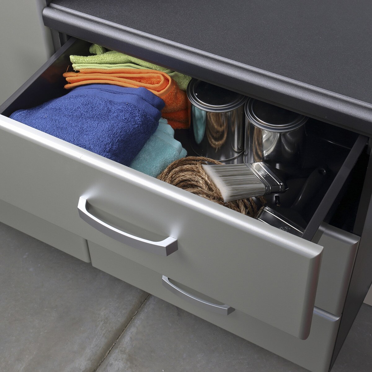 Flow Wall 8 Piece Cabinet Deluxe Workstation - Silver/Silver